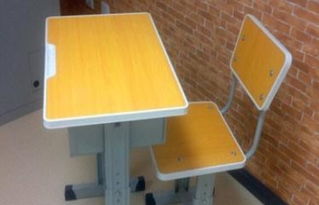 学校课桌椅厂家直销 单人双人升降课桌与二手办公用品的市场解析